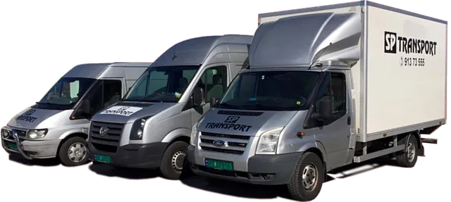 Bilde av tre av bilene til SP Transport